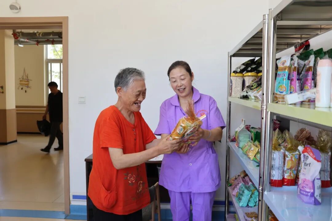 失能老人照护中心4.jpg